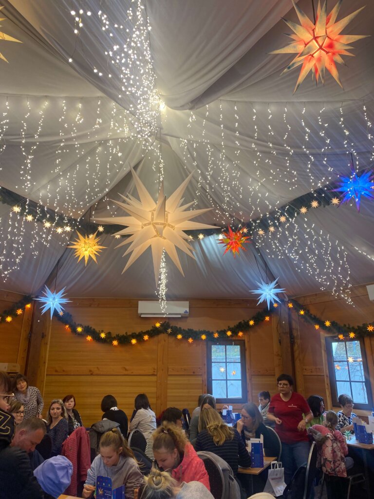 Inside view of the Craft hut at Herrnhuter Sterne Manufaktur
